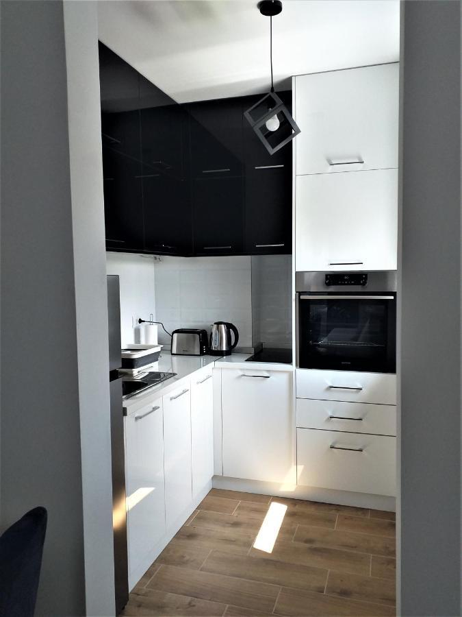 Apartman Astra สเรมสกา มิโตรวิตซา ภายนอก รูปภาพ
